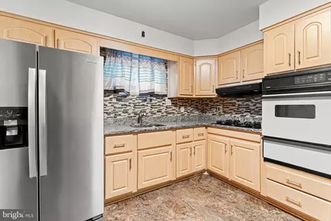 Other - 6230 Laurelton Ave, Baltimore, MD 21214 photo 6 of 12