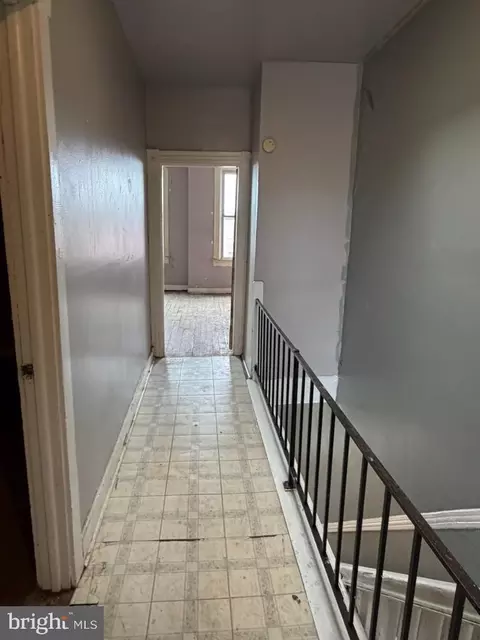 Entry Way - 1827 N Milton Ave, Baltimore, MD 21213 photo 10 of 21
