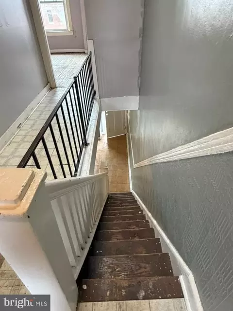 Entry Way - 1827 N Milton Ave, Baltimore, MD 21213 photo 18 of 21