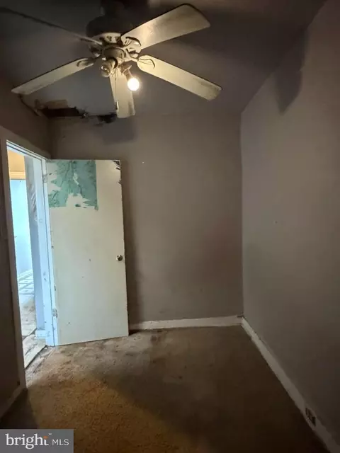 Entry Way - 1827 N Milton Ave, Baltimore, MD 21213 photo 12 of 21