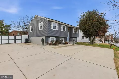 211 Jack St, Baltimore, MD 21225