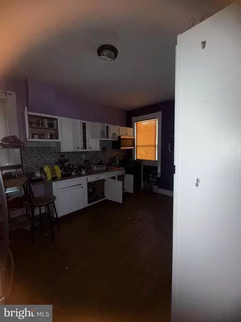 Entry Way - Undisclosed, Baltimore, MD 21218 photo 5 of 6