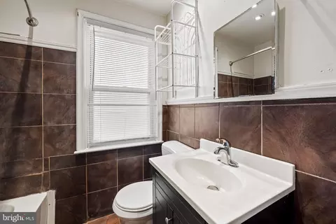 Bath - 3517 Elmora Ave, Baltimore, MD 21213 photo 1 of 1