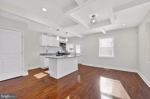 Entry Way - 1313 E 35th St, Baltimore, MD 21218 photo 2 of 7