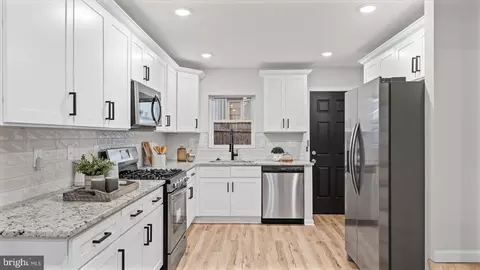 Entry Way - 623 Archer St, Baltimore, MD 21230 photo 2 of 16