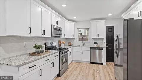 Entry Way - 623 Archer St, Baltimore, MD 21230 photo 1 of 16