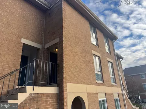 421 S Sharp St S #R 11, Baltimore, MD 21201