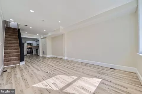Living - 1147 Scott St, Baltimore, MD 21230 photo 1 of 3