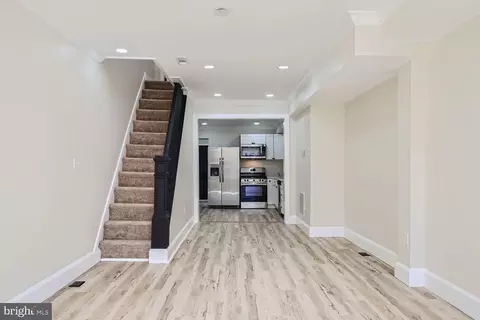 Entry Way - 1147 Scott St, Baltimore, MD 21230 photo 1 of 11
