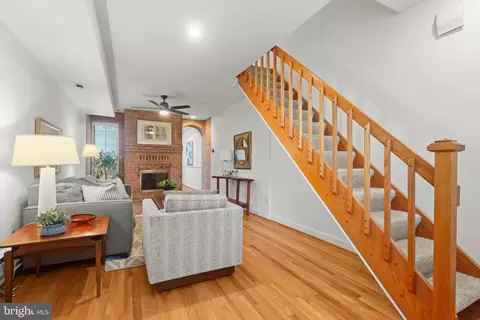 Entry Way - 2828 Odonnell St, Baltimore, MD 21224 photo 1 of 6