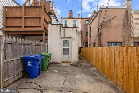 Exterior - 2828 Odonnell St, Baltimore, MD 21224 photo 4 of 6