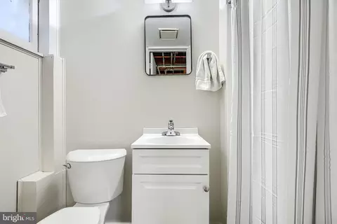 Bath - 5000 Broadmoor Rd, Baltimore, MD 21212 photo 7 of 7