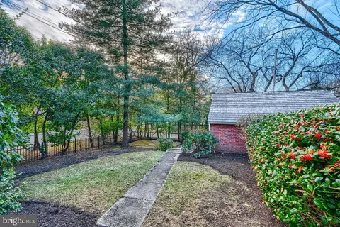 Exterior - 5000 Broadmoor Rd, Baltimore, MD 21212 photo 5 of 9