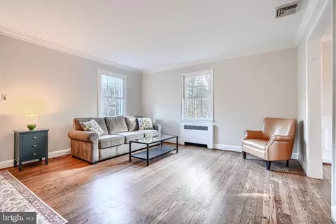 Living - 5000 Broadmoor Rd, Baltimore, MD 21212 photo 2 of 2