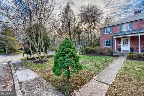 Exterior - 5000 Broadmoor Rd, Baltimore, MD 21212 photo 3 of 9