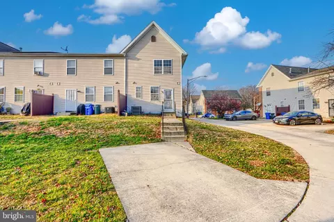703 George St, Baltimore, MD 21201 photo 27