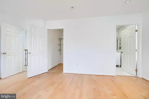 703 George St, Baltimore, MD 21201 photo 17