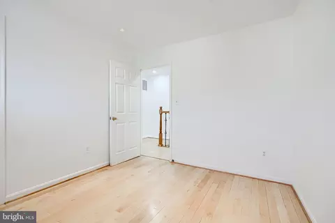 703 George St, Baltimore, MD 21201 photo 12