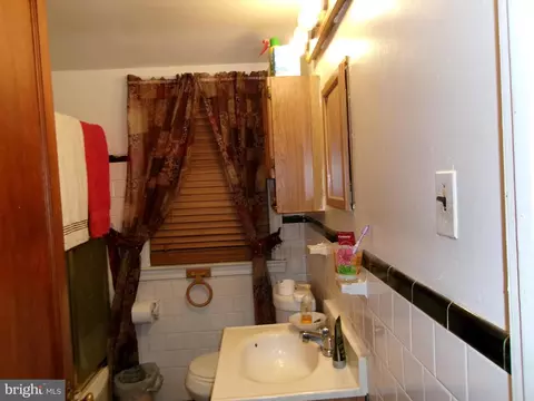 2014 Crestview Rd, Baltimore, MD 21239 photo 9
