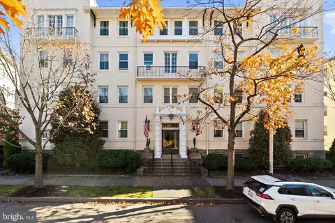 3405 Greenway #302, Baltimore, MD 21218