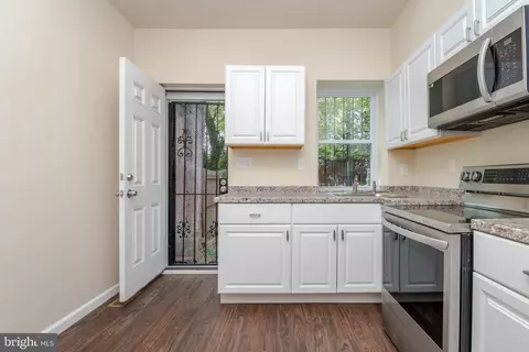Entry Way - 1839 Ramsay St, Baltimore, MD 21223 photo 4 of 6