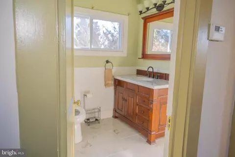 311 E Lake Ave, Baltimore, MD 21212 photo 37