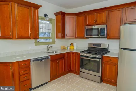 311 E Lake Ave, Baltimore, MD 21212 photo 6