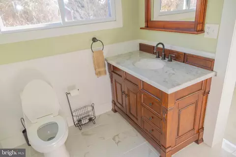 311 E Lake Ave, Baltimore, MD 21212 photo 38