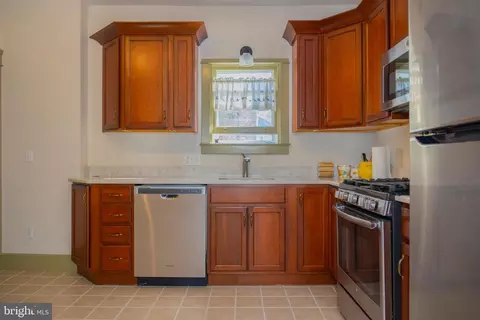 311 E Lake Ave, Baltimore, MD 21212 photo 7