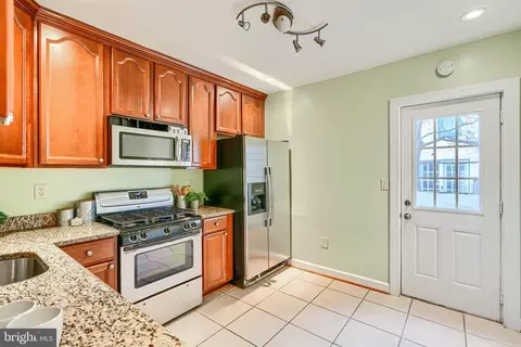 Kitchen - 14 E Hamburg St E, Baltimore, MD 21230 photo 1 of 5