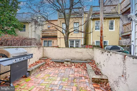 Exterior - 14 E Hamburg St E, Baltimore, MD 21230 photo 3 of 4
