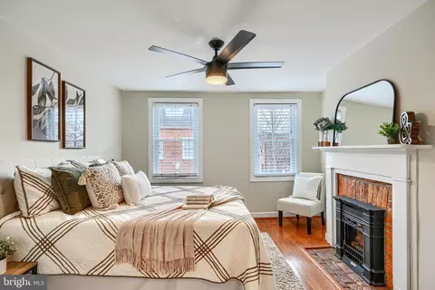 Bedroom - 14 E Hamburg St E, Baltimore, MD 21230 photo 1 of 6