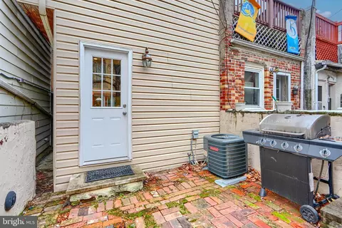 Exterior - 14 E Hamburg St E, Baltimore, MD 21230 photo 4 of 4