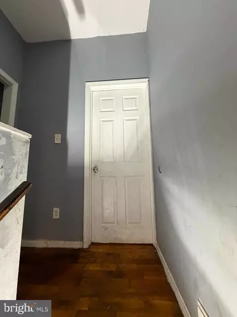 Entry Way - 720 N Rose St, Baltimore, MD 21205 photo 12 of 19