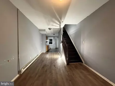 Entry Way - 720 N Rose St, Baltimore, MD 21205 photo 2 of 19