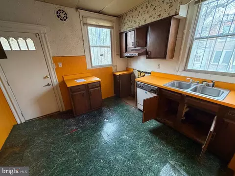 Kitchen - 3708 Dennlyn Rd, Baltimore, MD 21215 photo 1 of 1