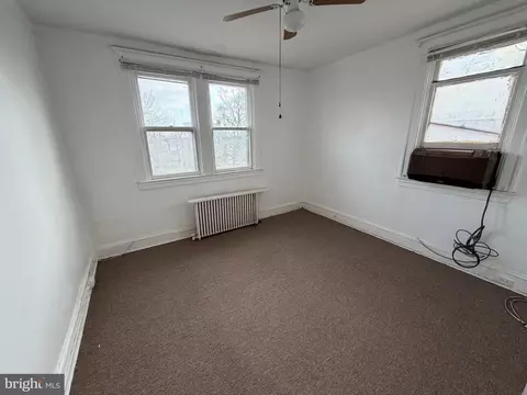 Bedroom - 3708 Dennlyn Rd, Baltimore, MD 21215 photo 3 of 4