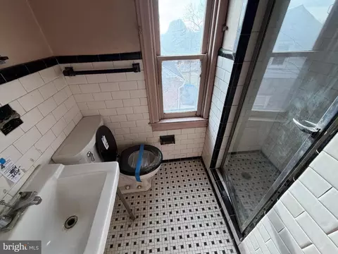 Bath - 3708 Dennlyn Rd, Baltimore, MD 21215 photo 2 of 2