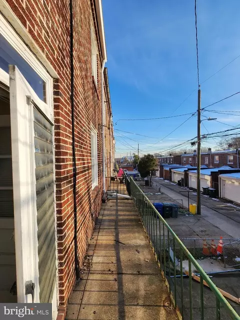 Exterior - 4327 Shamrock Ave, Baltimore, MD 21206 photo 4 of 6