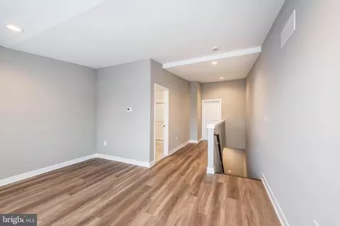 826 Edmondson Ave, Baltimore, MD 21201 photo 27