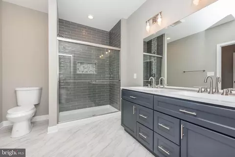 826 Edmondson Ave, Baltimore, MD 21201 photo 19