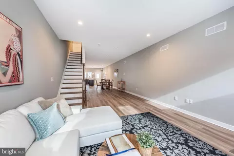 826 Edmondson Ave, Baltimore, MD 21201 photo 3