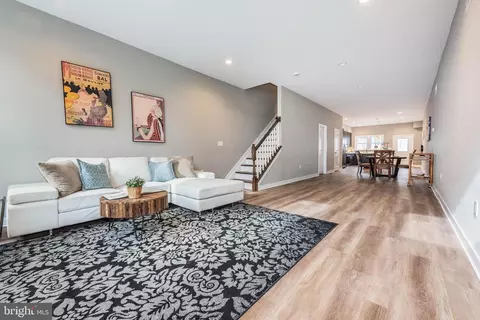 826 Edmondson Ave, Baltimore, MD 21201 photo 2
