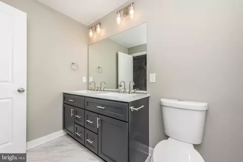 826 Edmondson Ave, Baltimore, MD 21201 photo 24