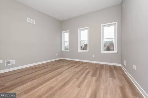 826 Edmondson Ave, Baltimore, MD 21201 photo 21