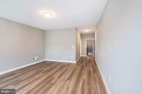 826 Edmondson Ave, Baltimore, MD 21201 photo 17