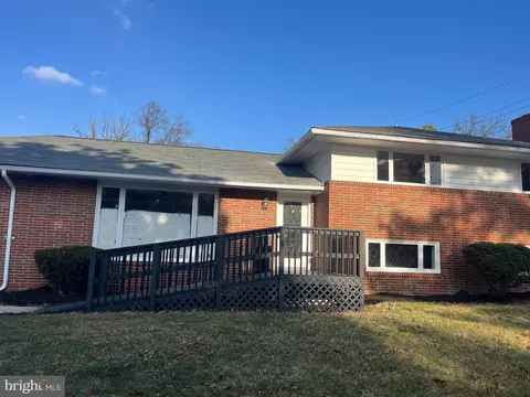 2813 Gwynnview Rd, Baltimore, MD 21207