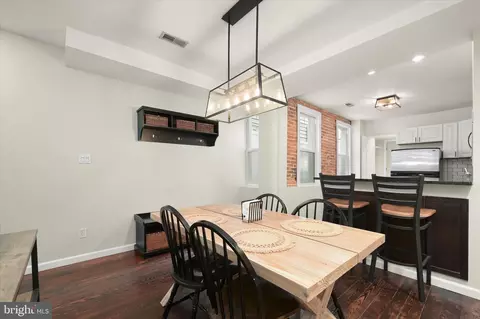 Dining - 405 E Clement St, Baltimore, MD 21230 photo 2 of 2