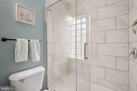 Bath - 405 E Clement St, Baltimore, MD 21230 photo 3 of 4