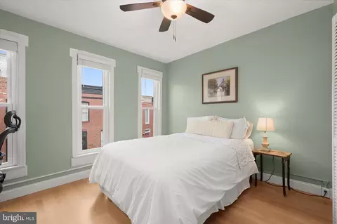 Bedroom - 405 E Clement St, Baltimore, MD 21230 photo 4 of 5